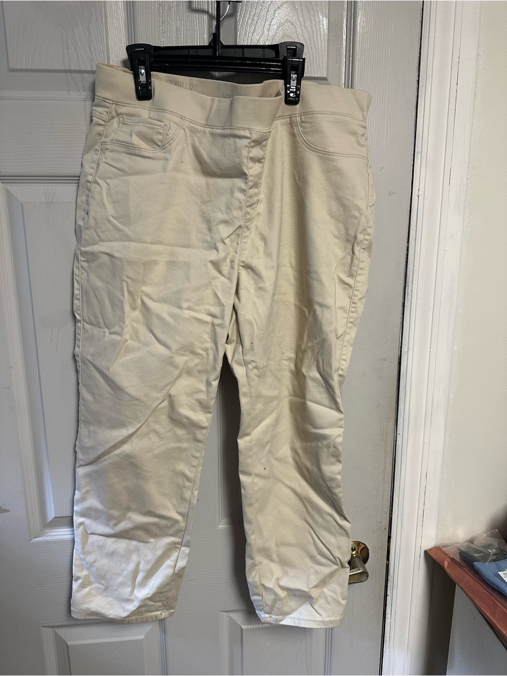 Women’s Cream Stretch Casual Pants